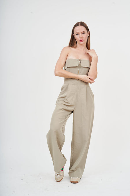 Versatile Beige Cargo Jumpsuit - Effortless Style for All-Day Comfort
A beige cargo jumpsuit with a strapless design, showcasing a relaxed yet stylish look.